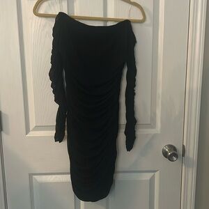 Off the shoulder mesh sleeve cinched dress